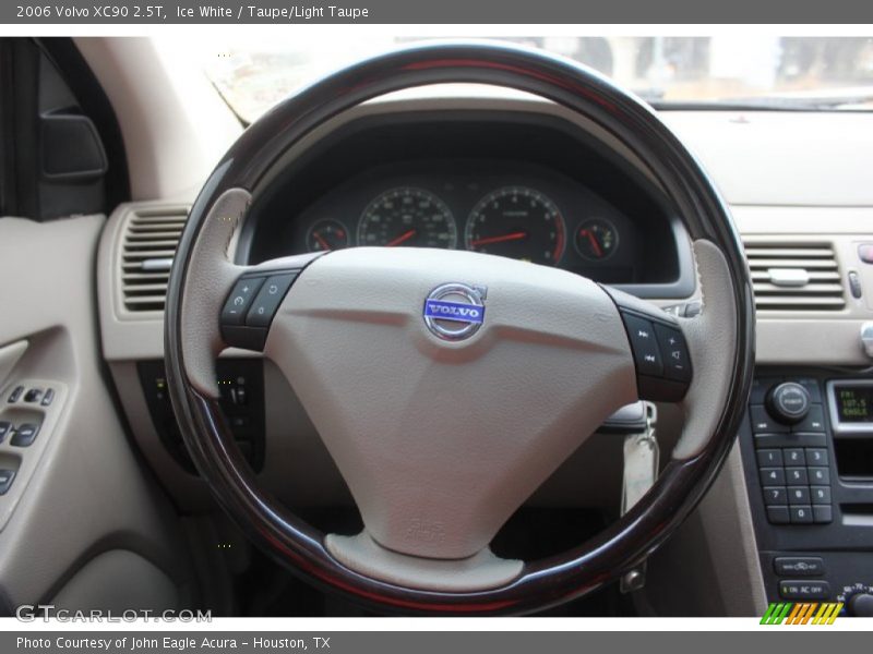 Ice White / Taupe/Light Taupe 2006 Volvo XC90 2.5T