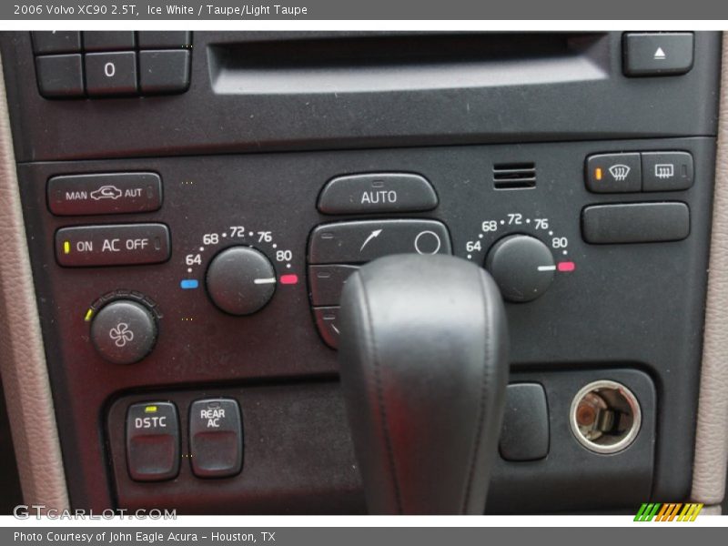 Ice White / Taupe/Light Taupe 2006 Volvo XC90 2.5T