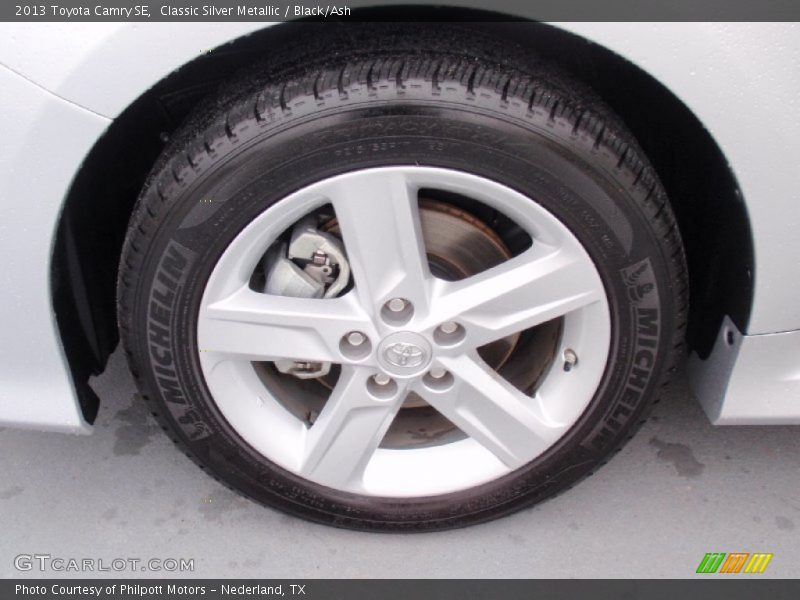 Classic Silver Metallic / Black/Ash 2013 Toyota Camry SE
