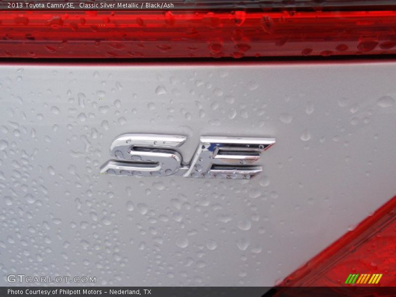 Classic Silver Metallic / Black/Ash 2013 Toyota Camry SE