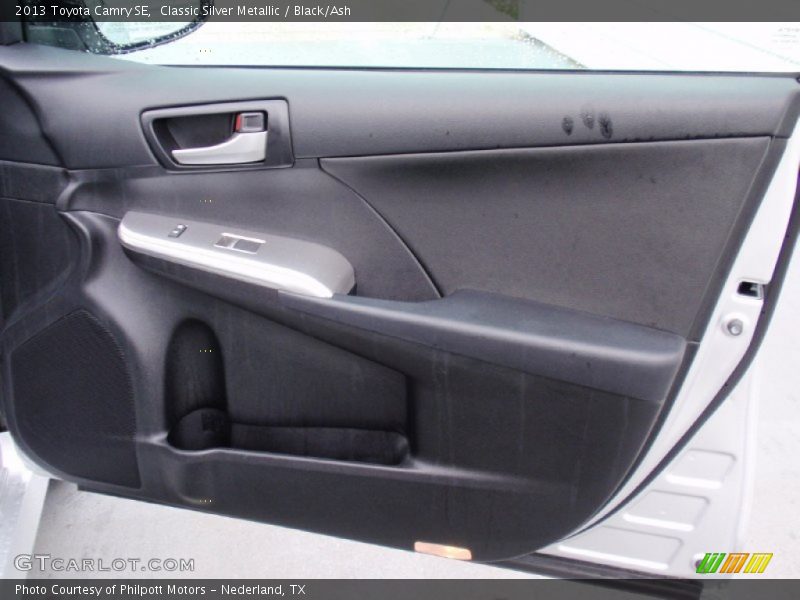 Classic Silver Metallic / Black/Ash 2013 Toyota Camry SE