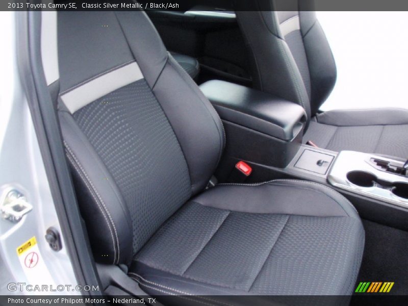Classic Silver Metallic / Black/Ash 2013 Toyota Camry SE