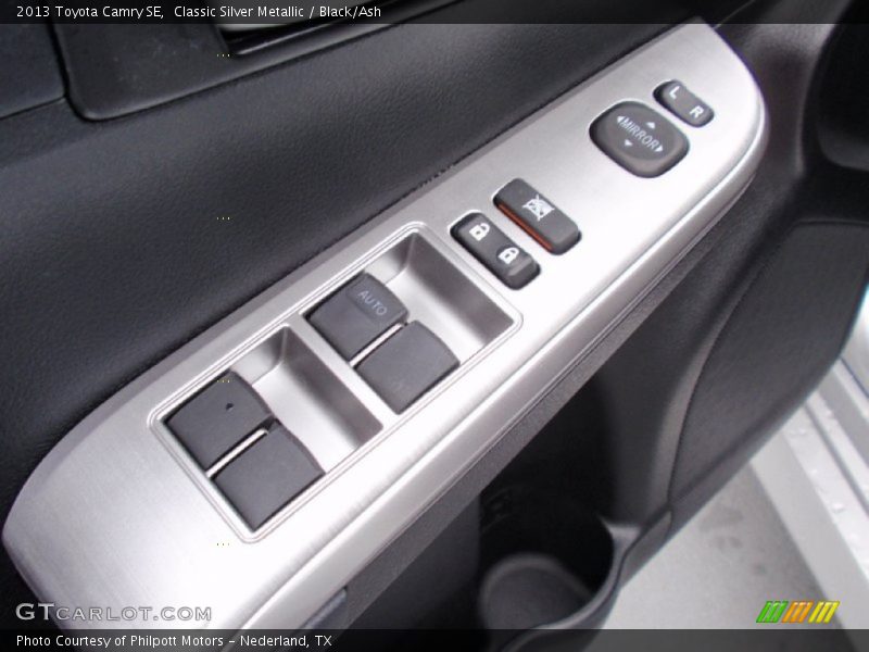 Classic Silver Metallic / Black/Ash 2013 Toyota Camry SE