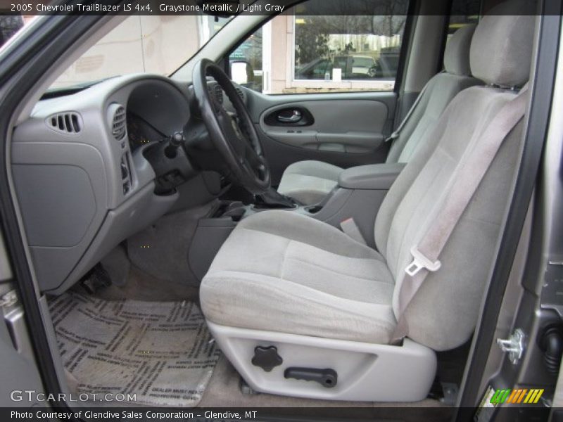  2005 TrailBlazer LS 4x4 Light Gray Interior