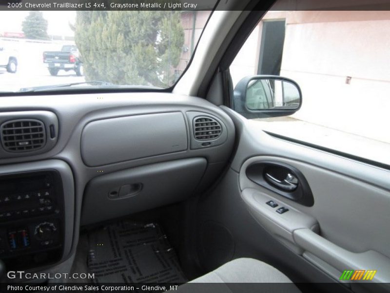 Graystone Metallic / Light Gray 2005 Chevrolet TrailBlazer LS 4x4