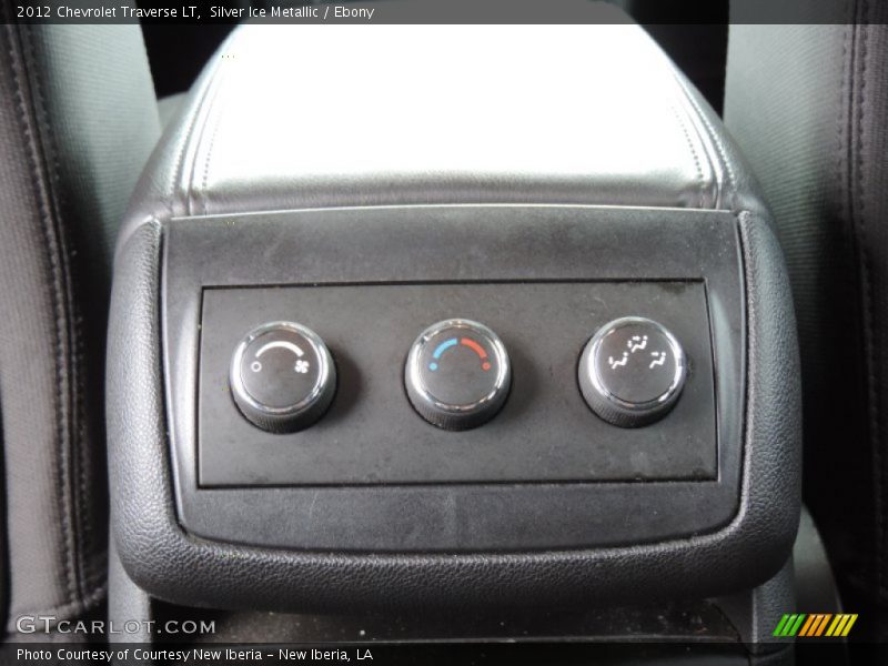 Silver Ice Metallic / Ebony 2012 Chevrolet Traverse LT