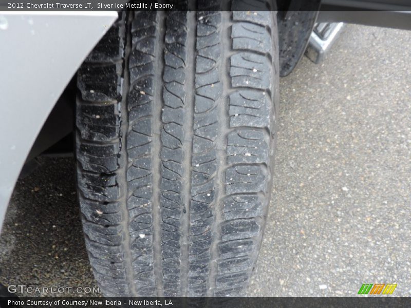 Silver Ice Metallic / Ebony 2012 Chevrolet Traverse LT