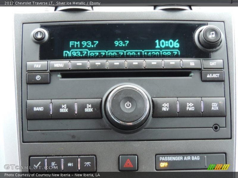 Silver Ice Metallic / Ebony 2012 Chevrolet Traverse LT