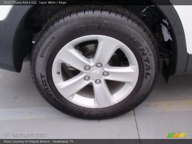 Super White / Beige 2013 Toyota RAV4 XLE
