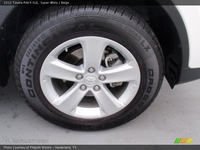 Super White / Beige 2013 Toyota RAV4 XLE