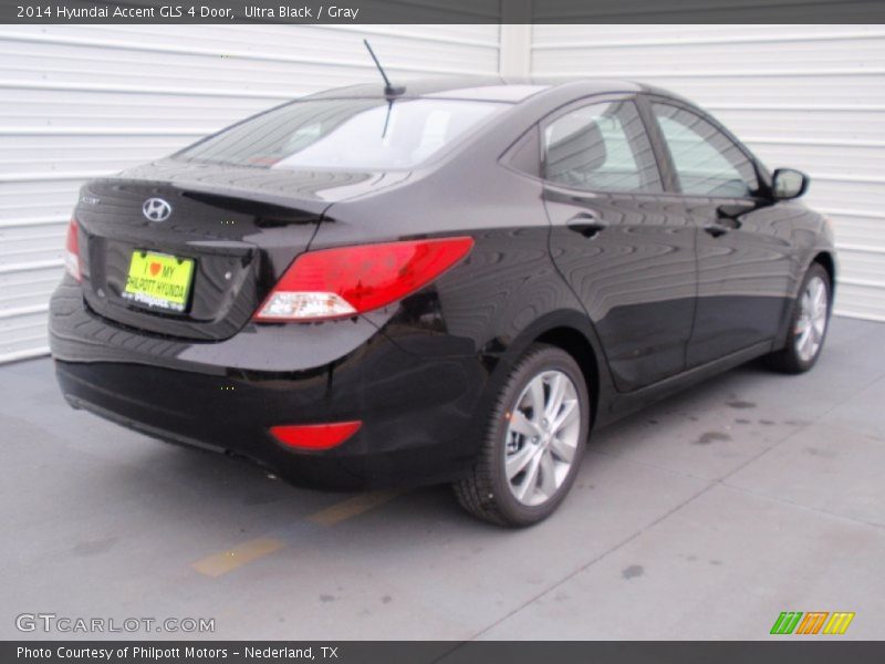 Ultra Black / Gray 2014 Hyundai Accent GLS 4 Door