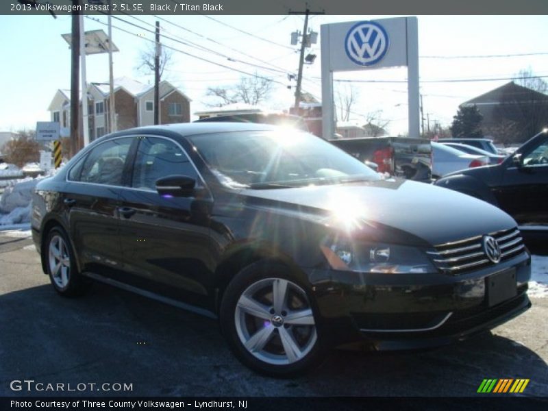 Black / Titan Black 2013 Volkswagen Passat 2.5L SE