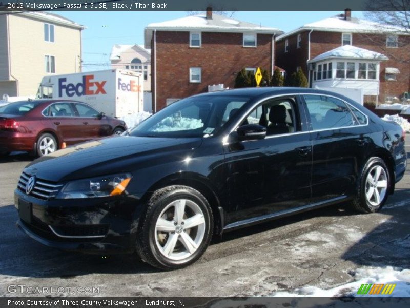 Black / Titan Black 2013 Volkswagen Passat 2.5L SE