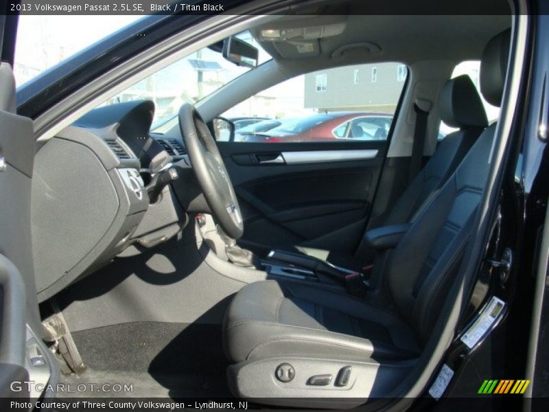 Black / Titan Black 2013 Volkswagen Passat 2.5L SE