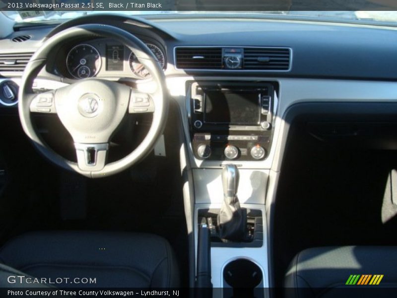 Black / Titan Black 2013 Volkswagen Passat 2.5L SE