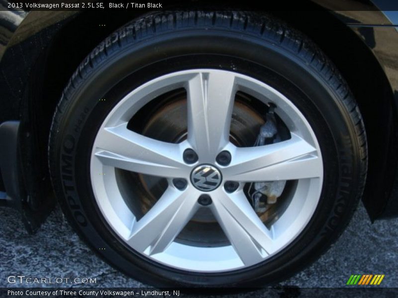 Black / Titan Black 2013 Volkswagen Passat 2.5L SE