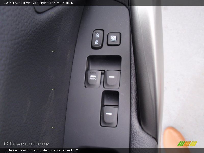 Ironman Silver / Black 2014 Hyundai Veloster