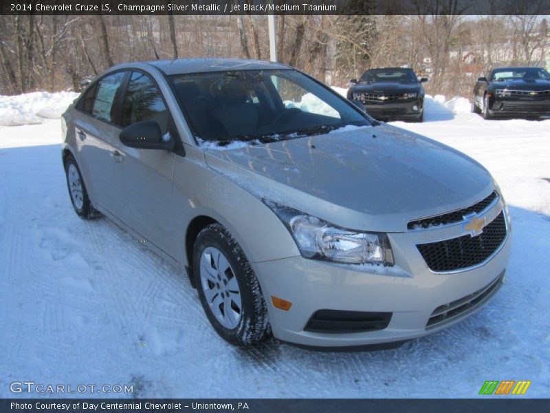 Champagne Silver Metallic / Jet Black/Medium Titanium 2014 Chevrolet Cruze LS