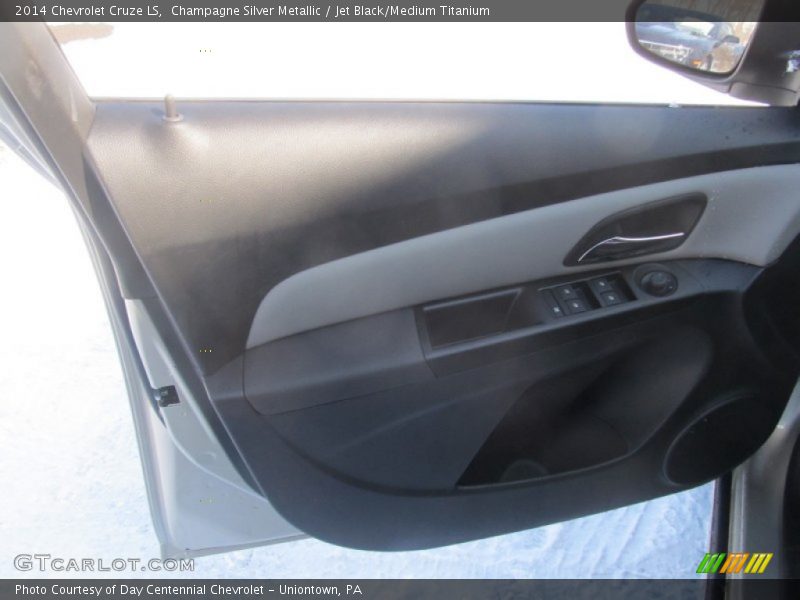 Champagne Silver Metallic / Jet Black/Medium Titanium 2014 Chevrolet Cruze LS
