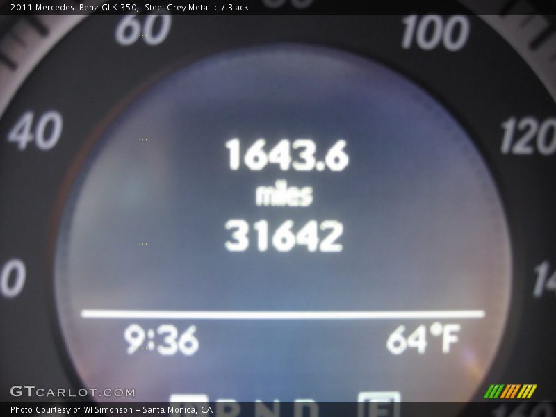 Steel Grey Metallic / Black 2011 Mercedes-Benz GLK 350