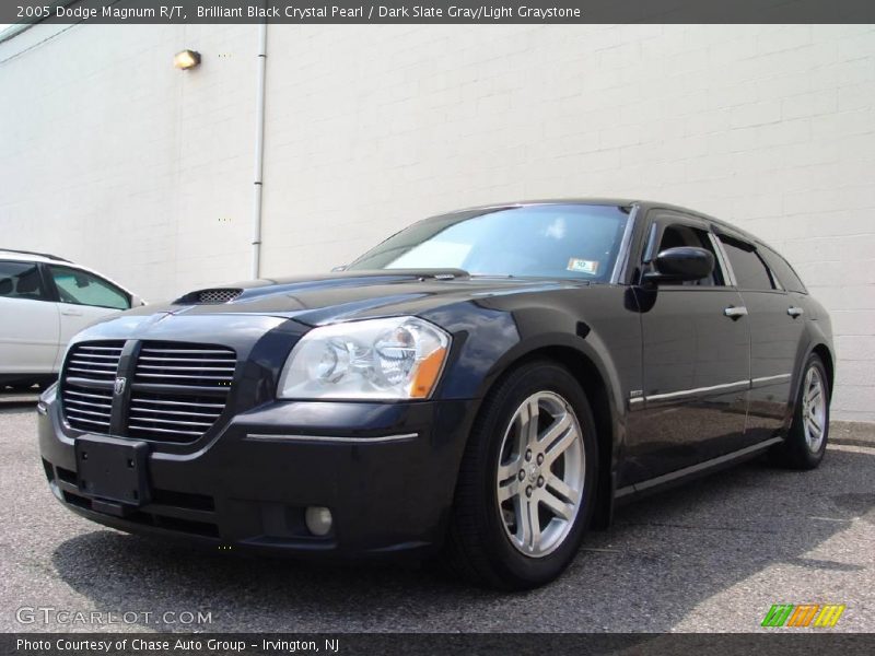 Brilliant Black Crystal Pearl / Dark Slate Gray/Light Graystone 2005 Dodge Magnum R/T
