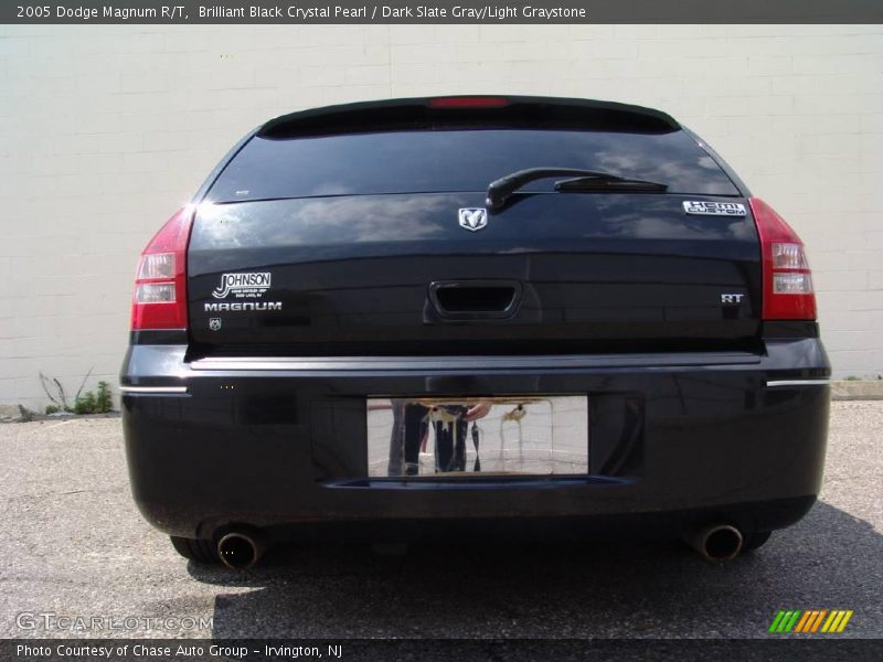 Brilliant Black Crystal Pearl / Dark Slate Gray/Light Graystone 2005 Dodge Magnum R/T