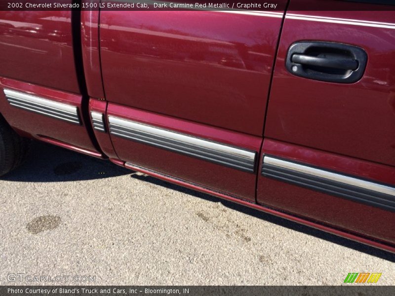 Dark Carmine Red Metallic / Graphite Gray 2002 Chevrolet Silverado 1500 LS Extended Cab