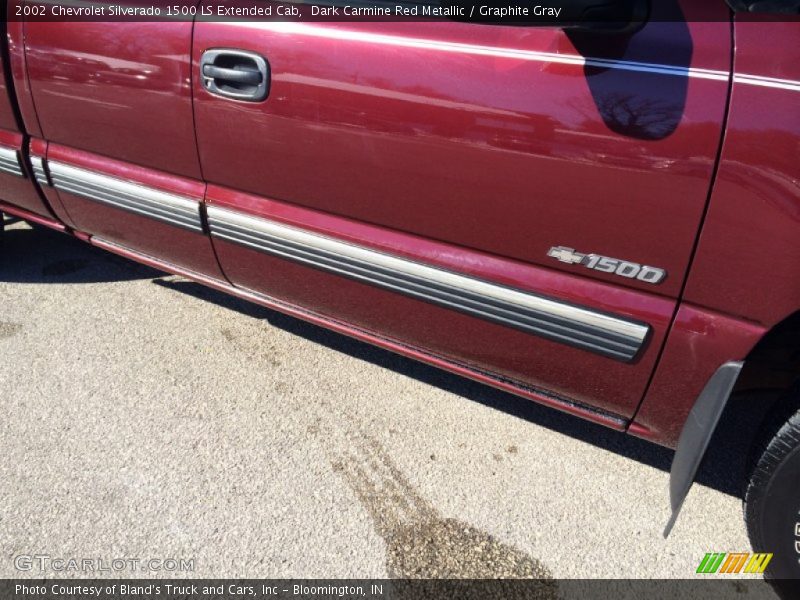 Dark Carmine Red Metallic / Graphite Gray 2002 Chevrolet Silverado 1500 LS Extended Cab