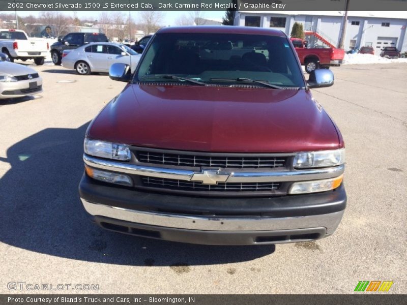 Dark Carmine Red Metallic / Graphite Gray 2002 Chevrolet Silverado 1500 LS Extended Cab