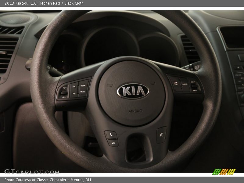 Molten Red / Black Cloth 2013 Kia Soul 1.6
