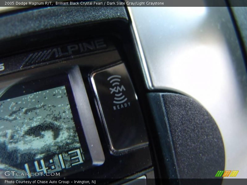 Brilliant Black Crystal Pearl / Dark Slate Gray/Light Graystone 2005 Dodge Magnum R/T