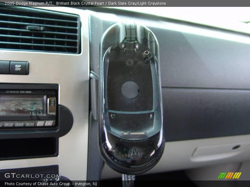 Brilliant Black Crystal Pearl / Dark Slate Gray/Light Graystone 2005 Dodge Magnum R/T