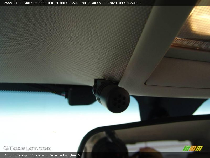 Brilliant Black Crystal Pearl / Dark Slate Gray/Light Graystone 2005 Dodge Magnum R/T