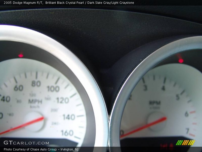 Brilliant Black Crystal Pearl / Dark Slate Gray/Light Graystone 2005 Dodge Magnum R/T