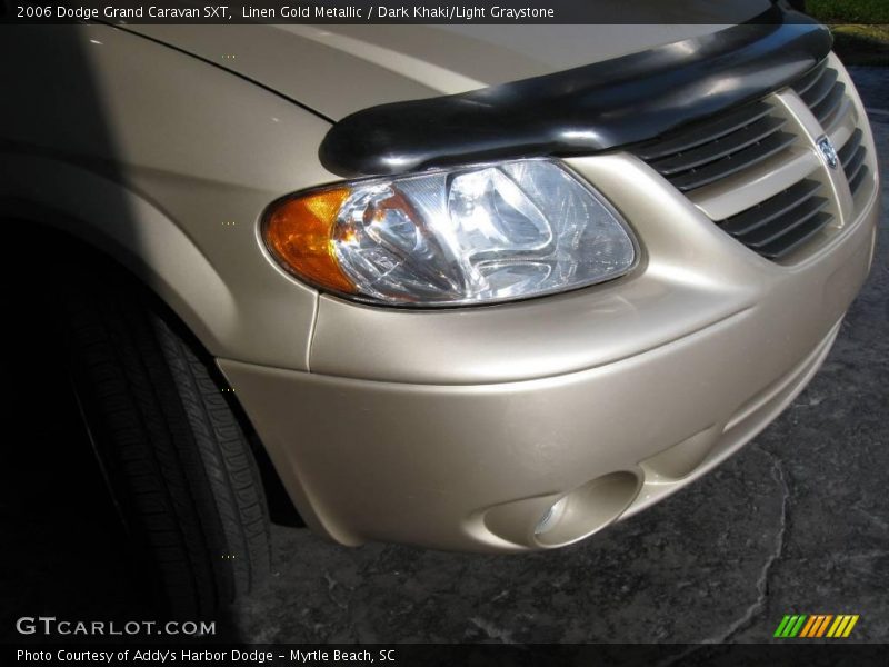 Linen Gold Metallic / Dark Khaki/Light Graystone 2006 Dodge Grand Caravan SXT