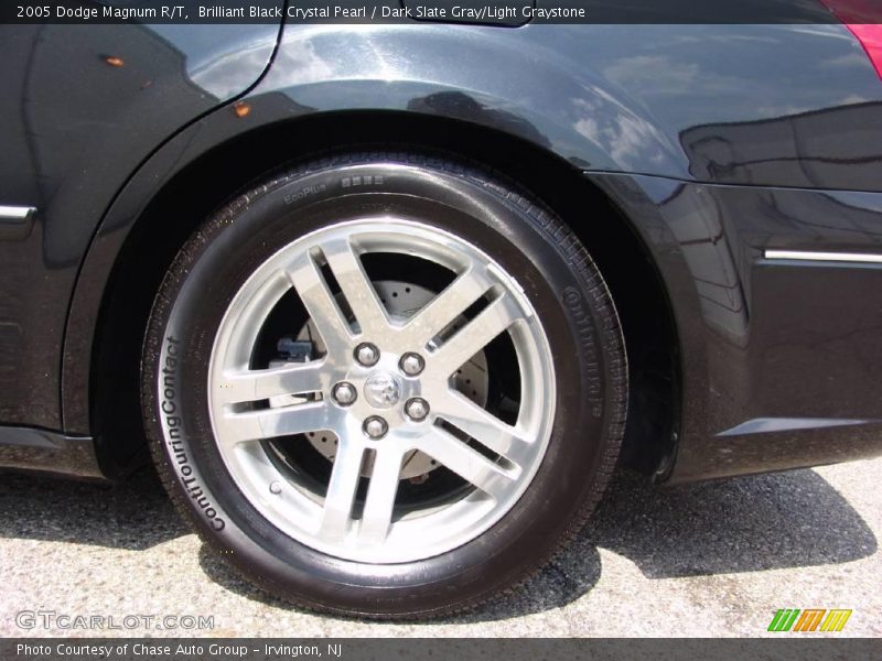 Brilliant Black Crystal Pearl / Dark Slate Gray/Light Graystone 2005 Dodge Magnum R/T
