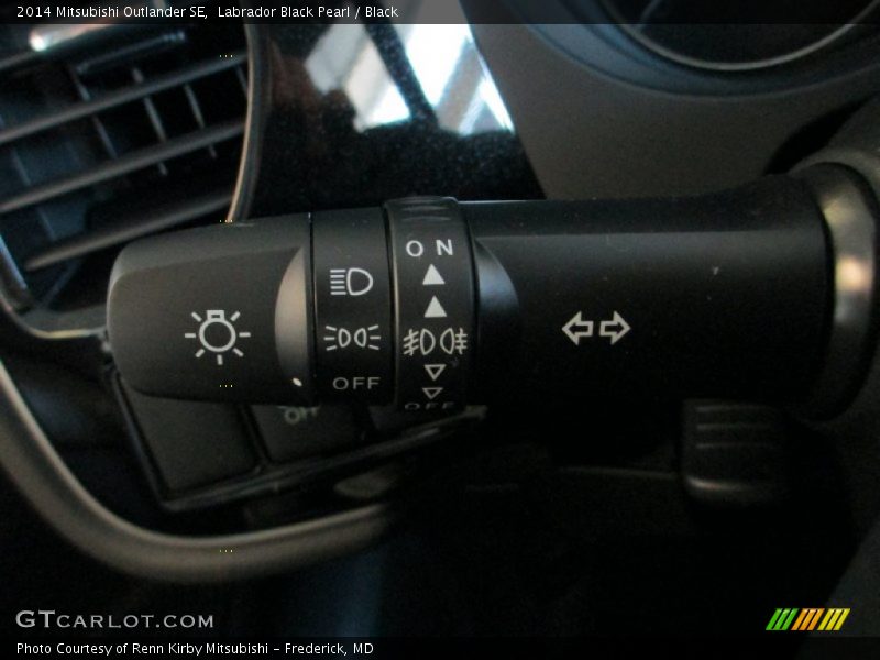 Controls of 2014 Outlander SE