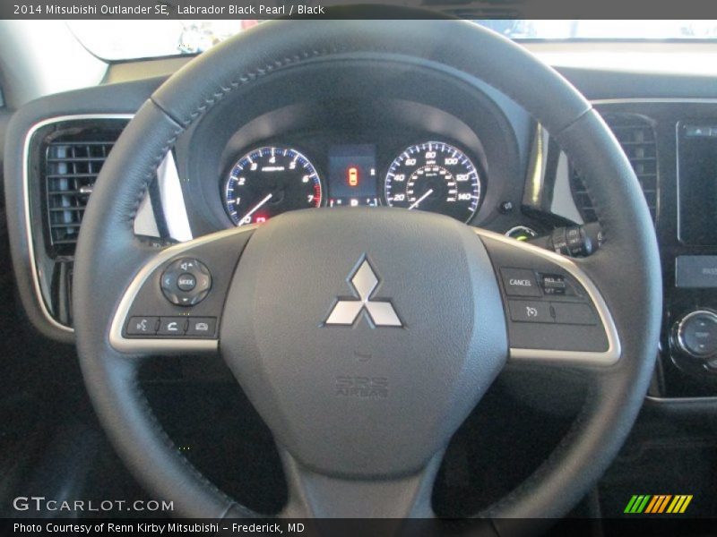 Labrador Black Pearl / Black 2014 Mitsubishi Outlander SE