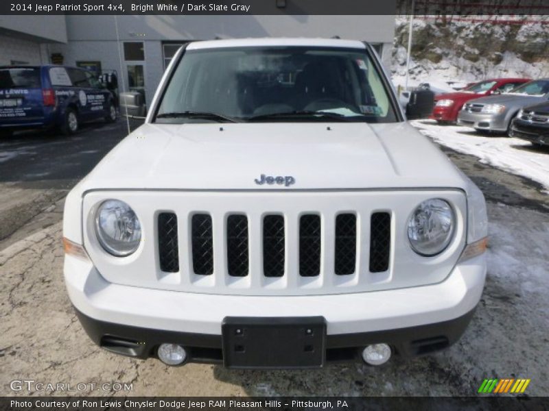 Bright White / Dark Slate Gray 2014 Jeep Patriot Sport 4x4