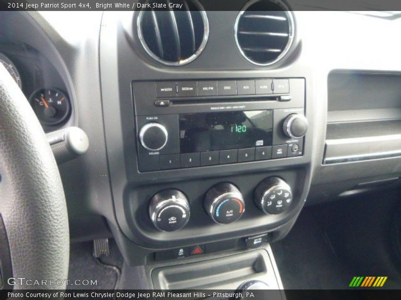 Bright White / Dark Slate Gray 2014 Jeep Patriot Sport 4x4