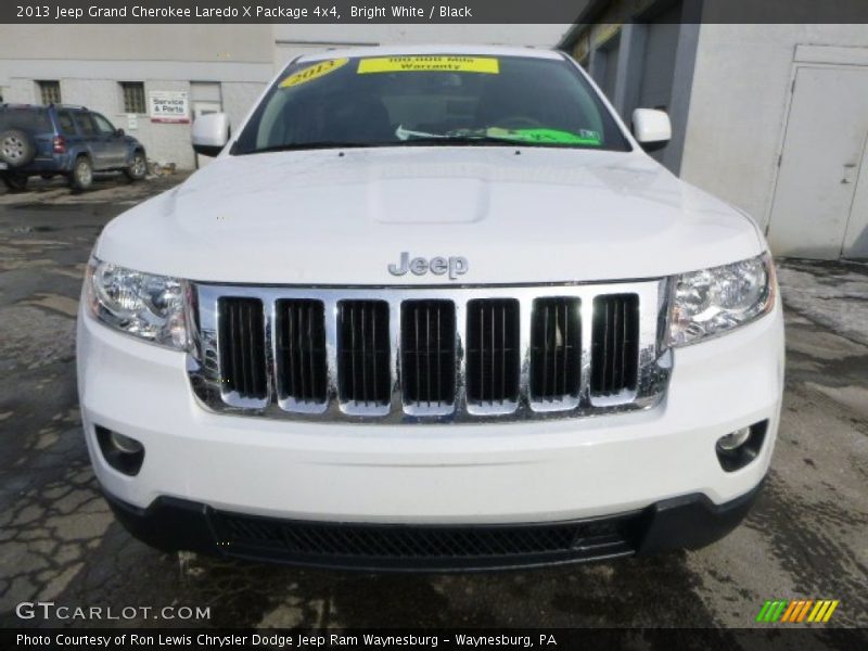 Bright White / Black 2013 Jeep Grand Cherokee Laredo X Package 4x4