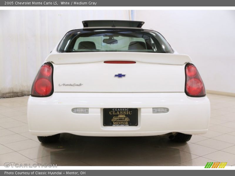 White / Medium Gray 2005 Chevrolet Monte Carlo LS