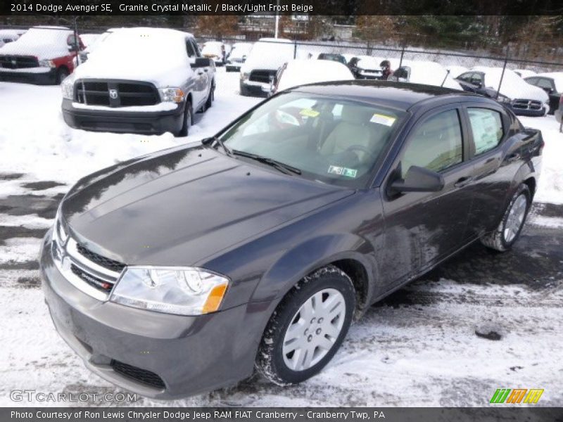 Granite Crystal Metallic / Black/Light Frost Beige 2014 Dodge Avenger SE