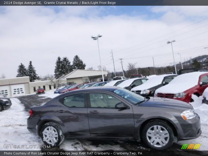 Granite Crystal Metallic / Black/Light Frost Beige 2014 Dodge Avenger SE