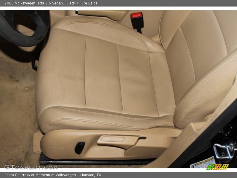 Black / Pure Beige 2005 Volkswagen Jetta 2.5 Sedan