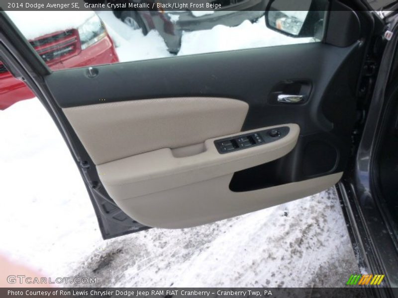 Granite Crystal Metallic / Black/Light Frost Beige 2014 Dodge Avenger SE