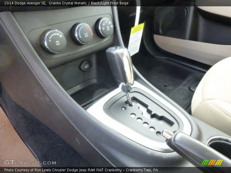 Granite Crystal Metallic / Black/Light Frost Beige 2014 Dodge Avenger SE