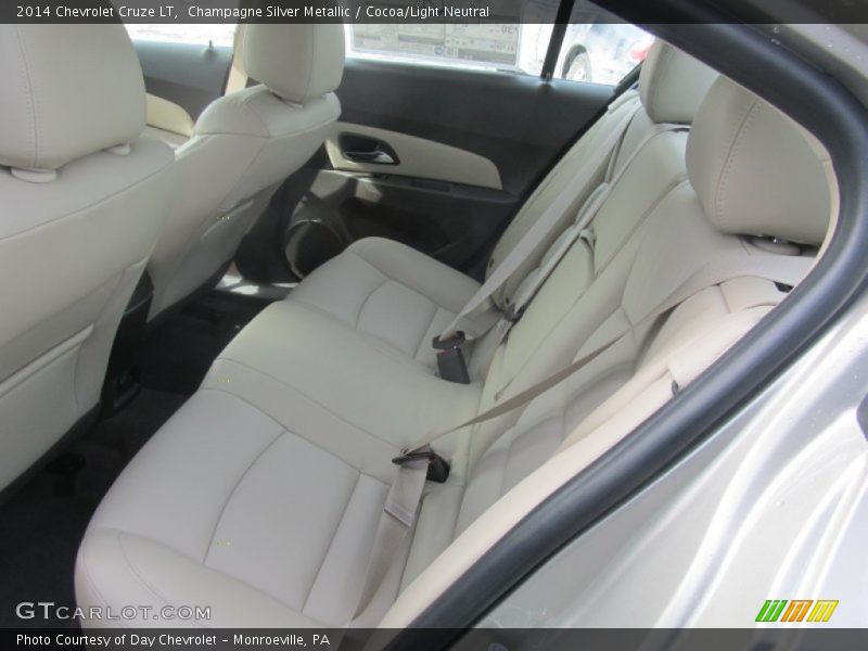Champagne Silver Metallic / Cocoa/Light Neutral 2014 Chevrolet Cruze LT
