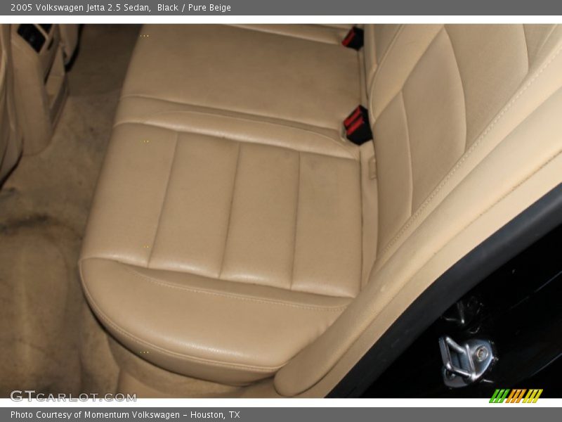 Black / Pure Beige 2005 Volkswagen Jetta 2.5 Sedan