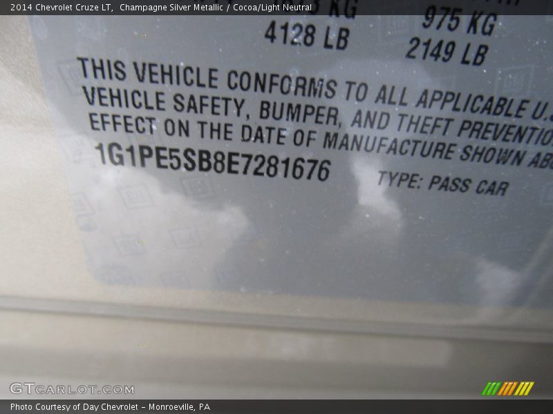 Champagne Silver Metallic / Cocoa/Light Neutral 2014 Chevrolet Cruze LT